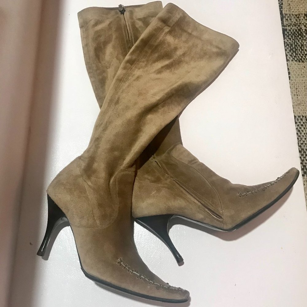 Authentic Bottega Veneta - Like New